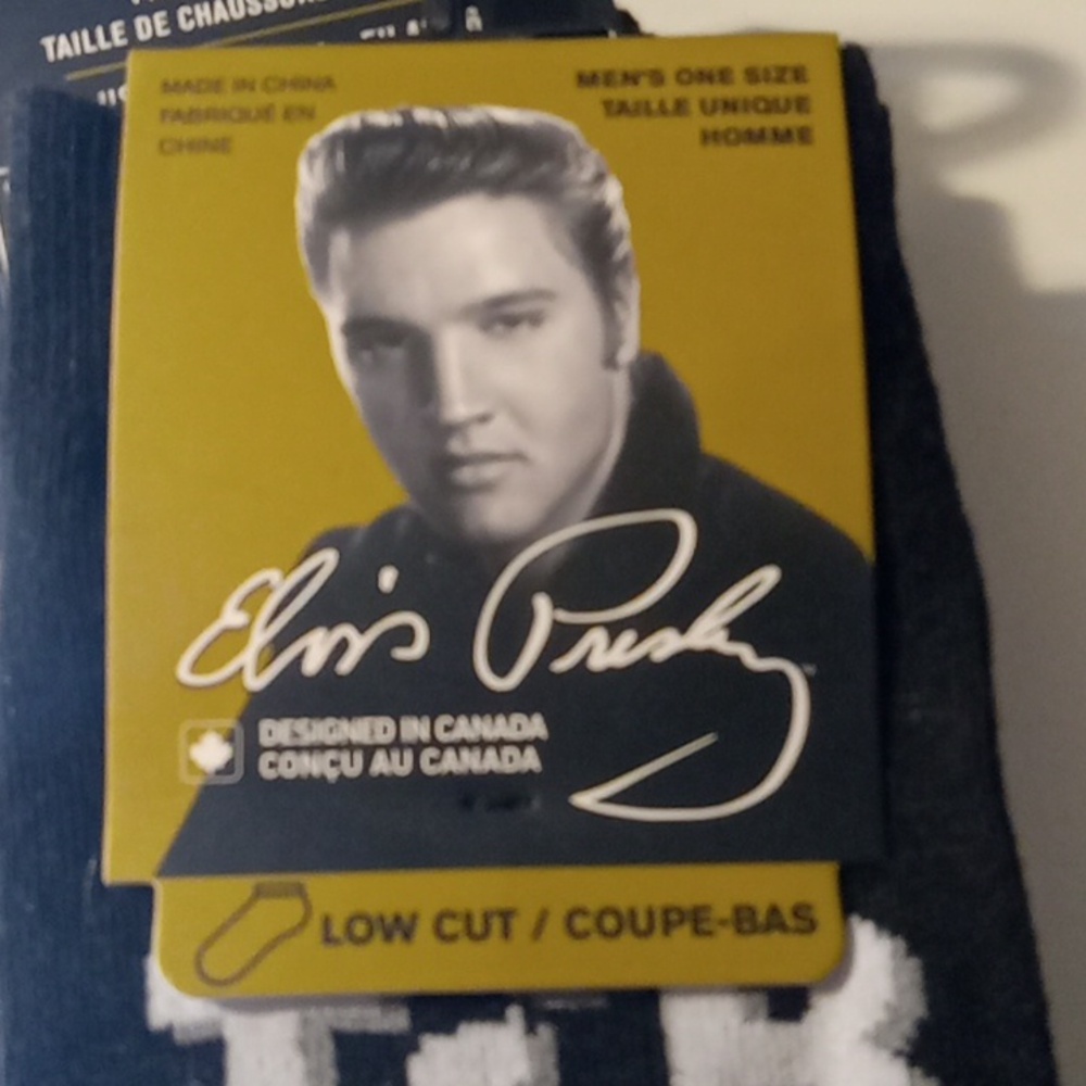 Elvis Presley - Picture 6 of 7
